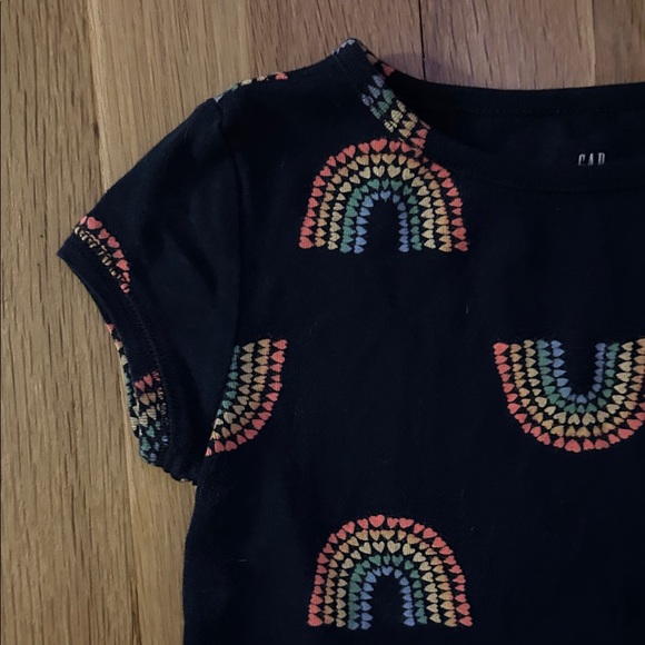 Gap Rainbow Patterned Pajama Set 6 - Picture 6 of 6